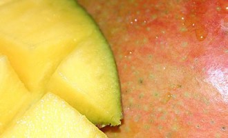 mango-up-close-750x250