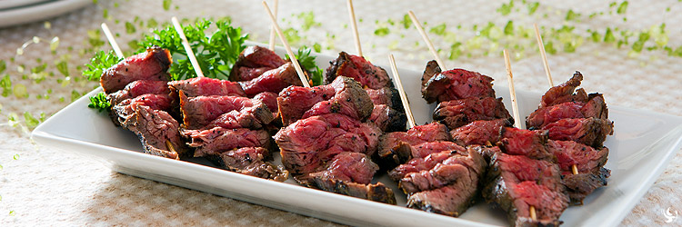 flank-steak-skewers-appetizer-750x250