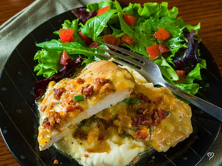 Pub Style Chicken with Mashed Potatoes